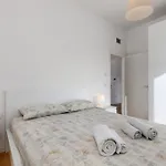 Lägenhet Baires Milano